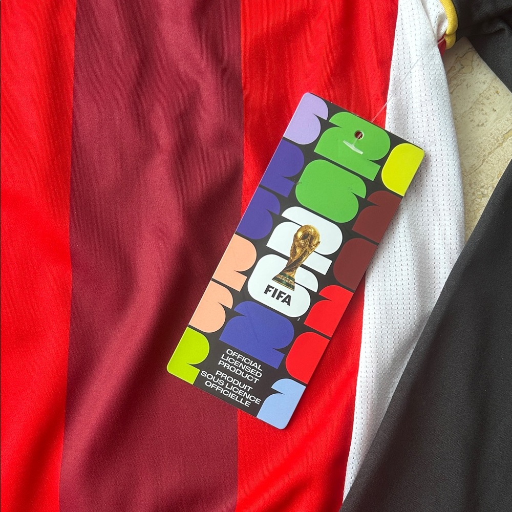 NEW 🆕 Official Licensed Product Canada FIFA World Cup 26 Jersey size L Men’s - Picture 2 of 5